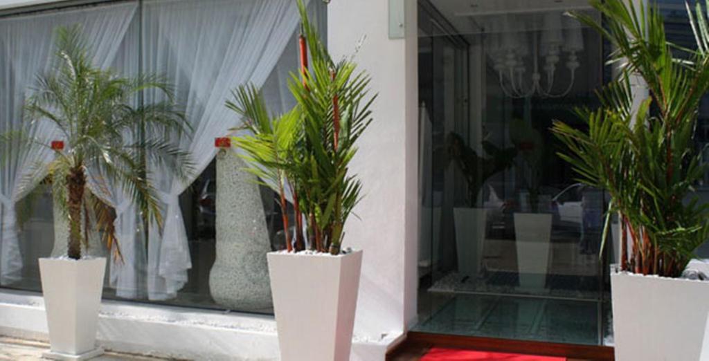 Hôtel Santi White à Phuket Extérieur photo