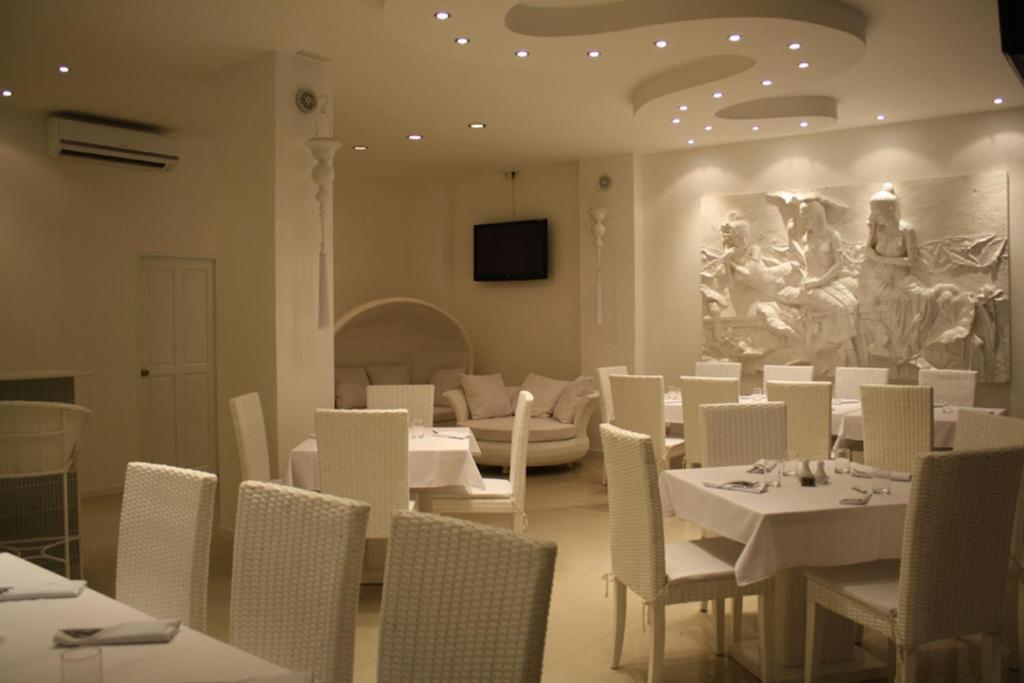 Hôtel Santi White à Phuket Extérieur photo